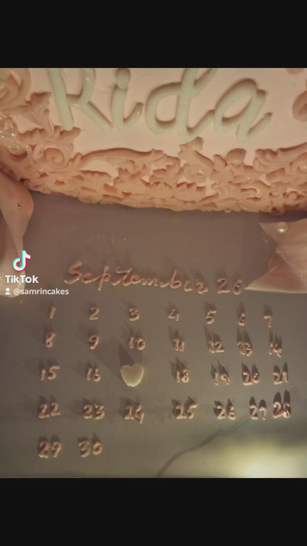 customized cake