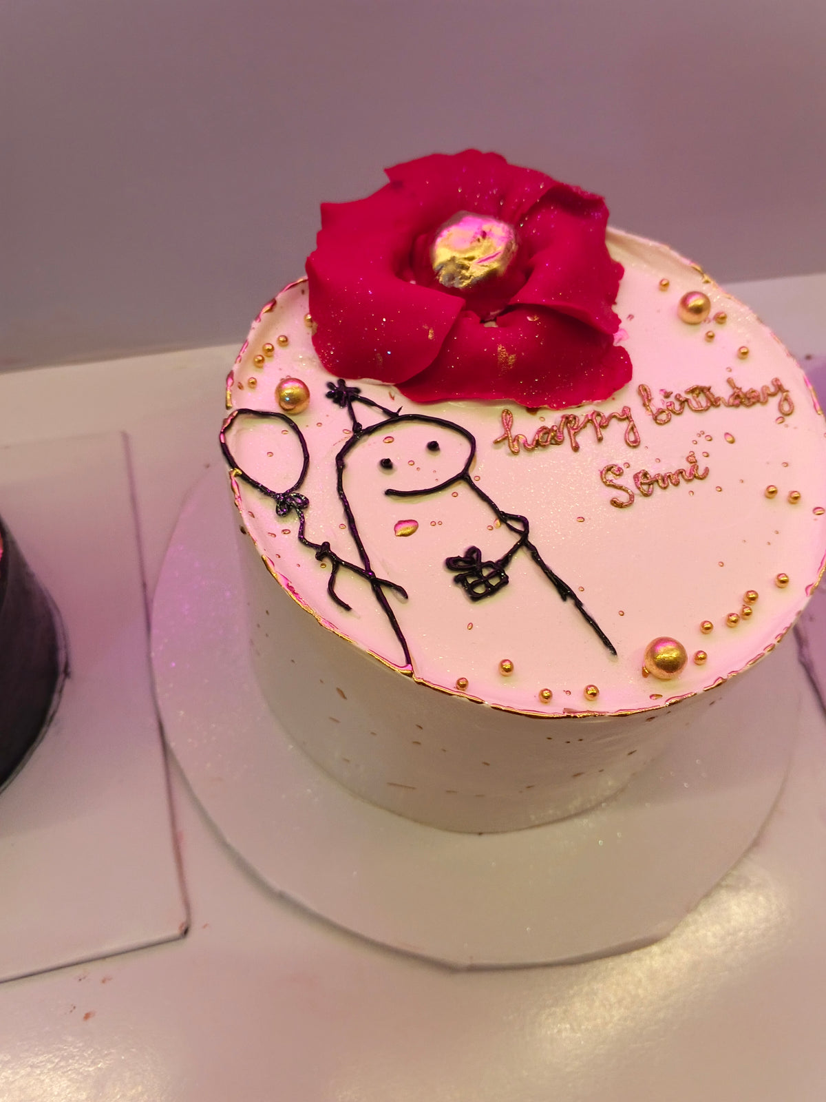 3 cakes customized