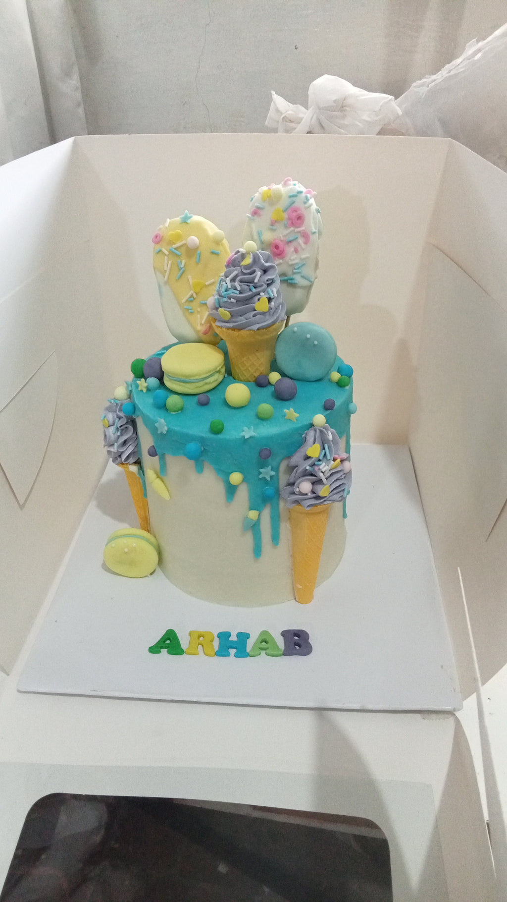 ice cream theme cake in buttercream 3 pounds