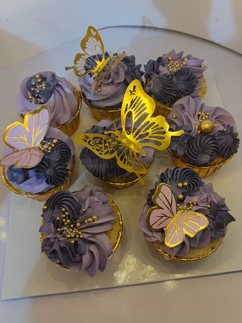 customized cupcakes trey