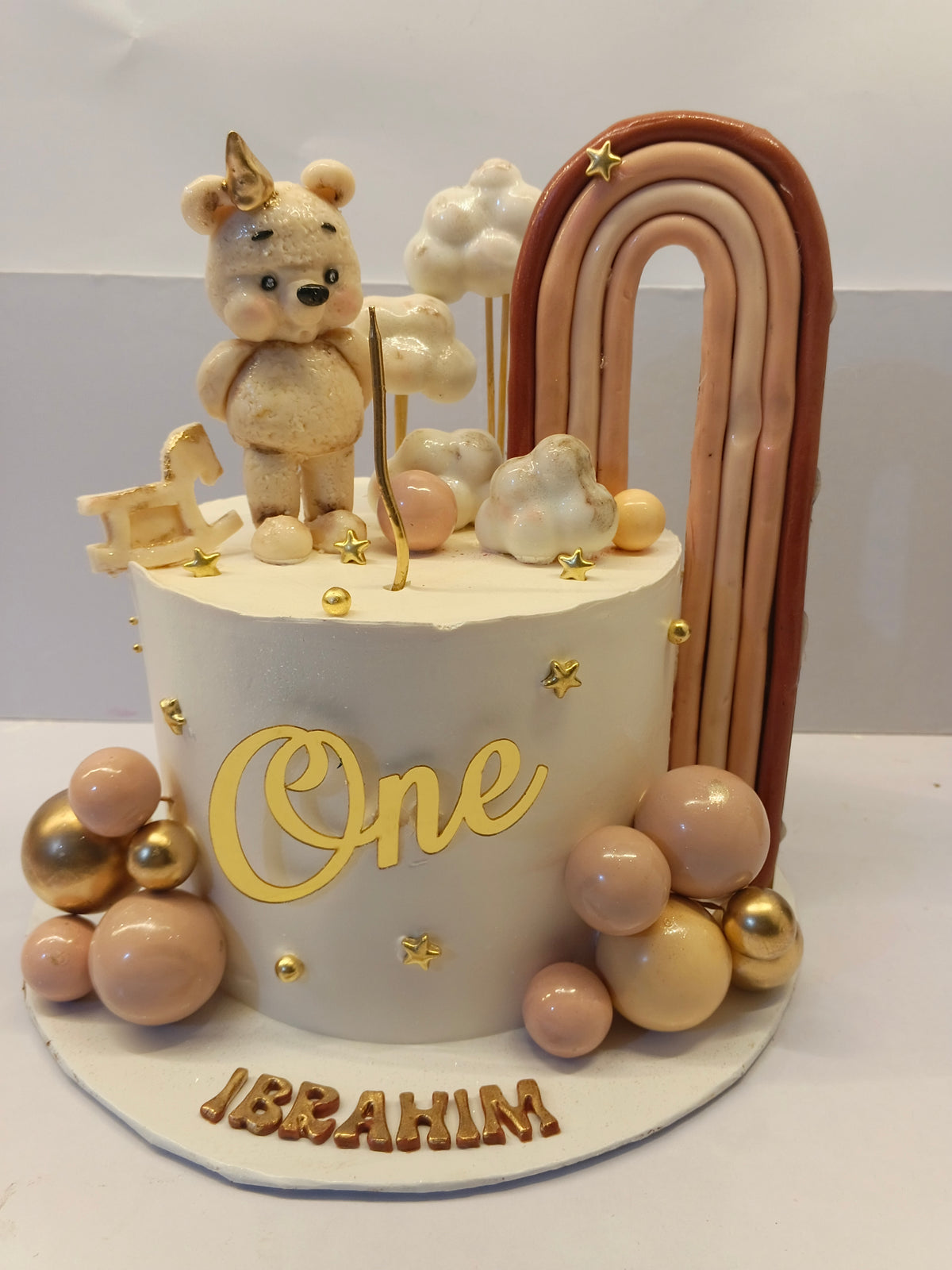 customized 3 pounds chocolate flavour cake with yummy  edible figurine abd toppers