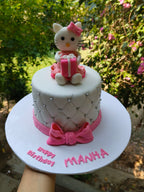 hellow kitty 1  pound cake
