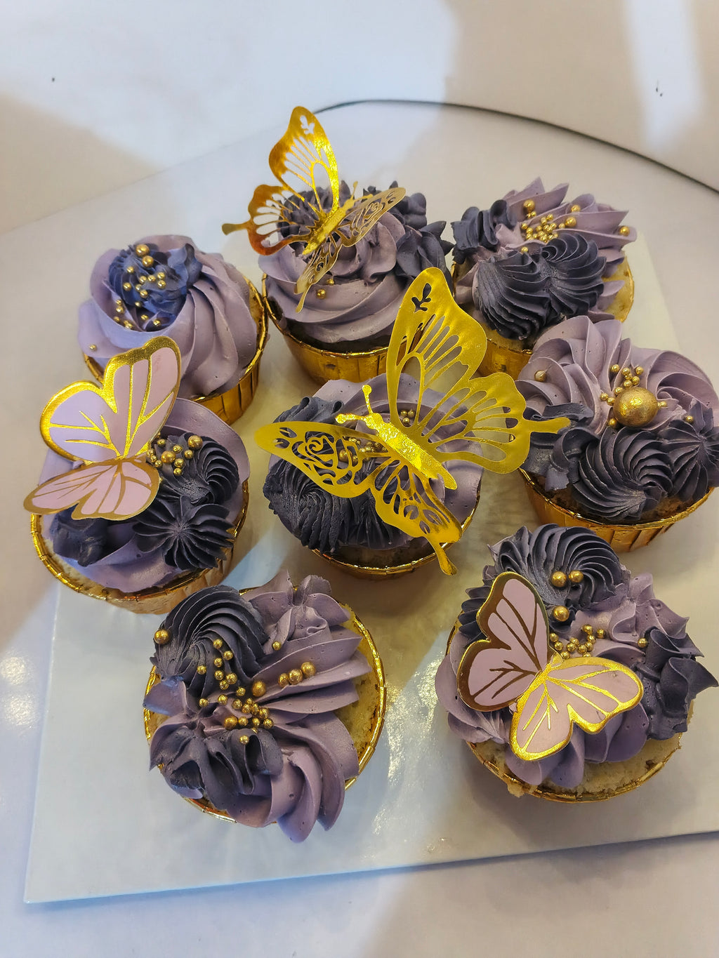 customized cupcakes trey