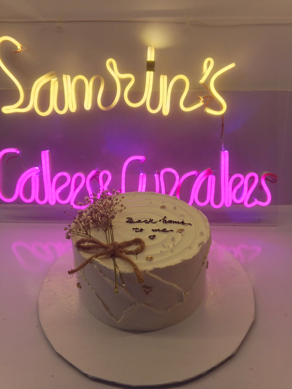 customized london cake 2 pounds