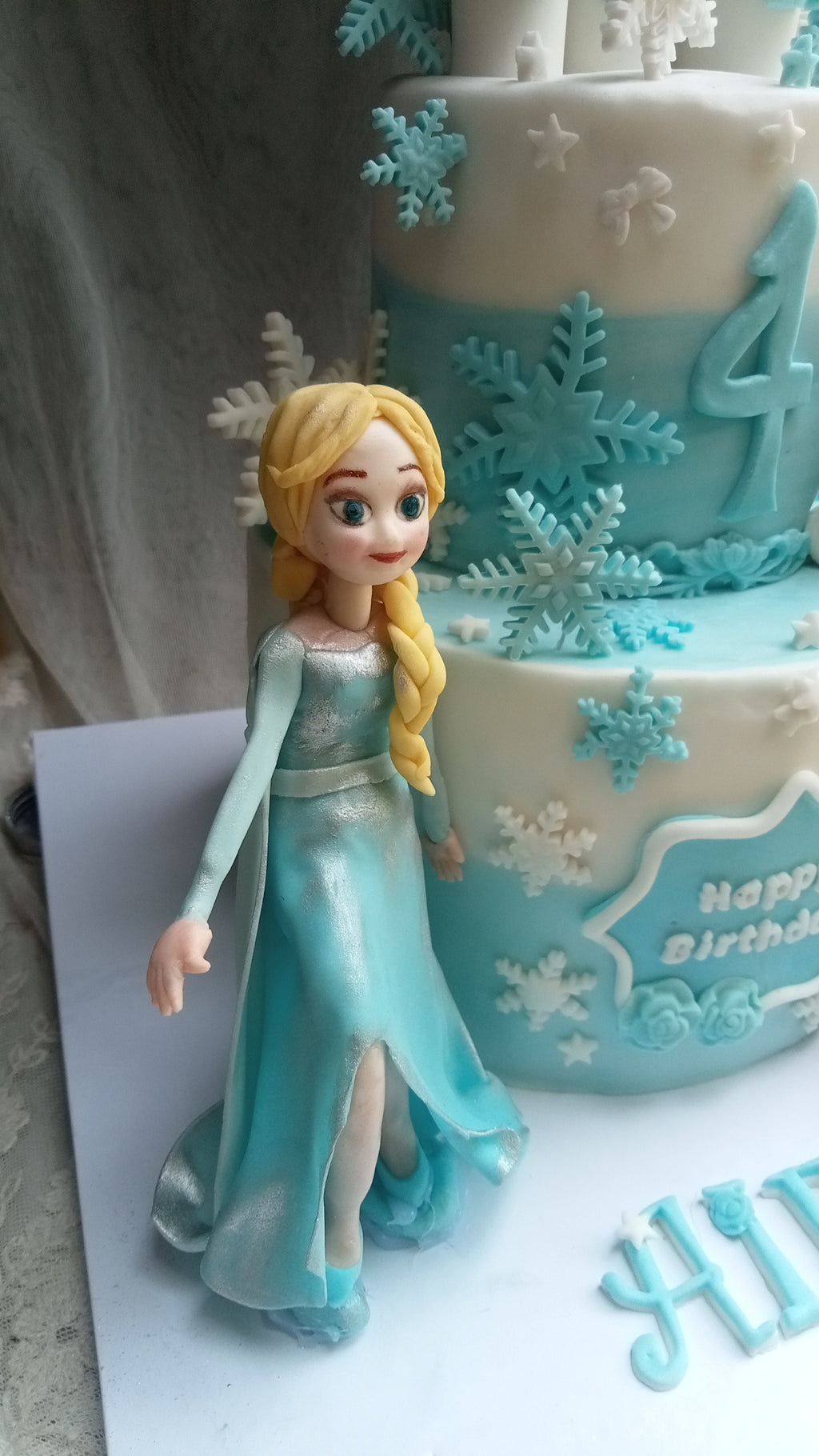 frozen theme cake 8 pounds handmade charachters